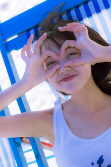 给大家介绍!美女把腿扒开让男人桶爽